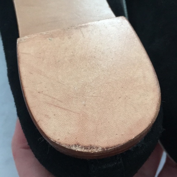 Exclamation Point Black Tassel Loafers 39 - Picture 9 of 12